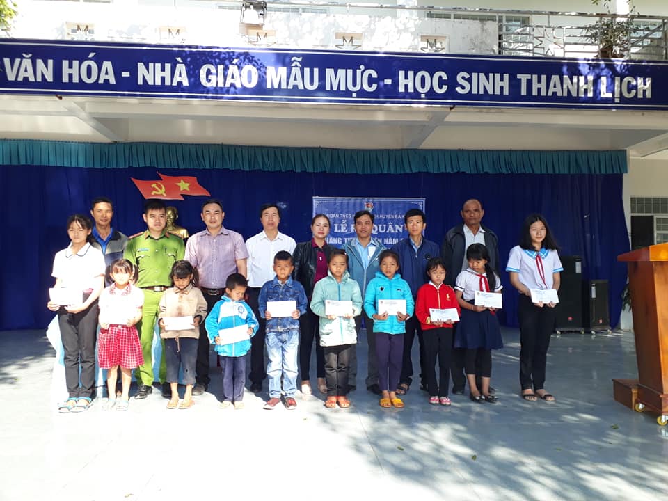 Huyện đoàn Ea Kar: tổ chức ra quân Tháng Thanh niên năm 2019