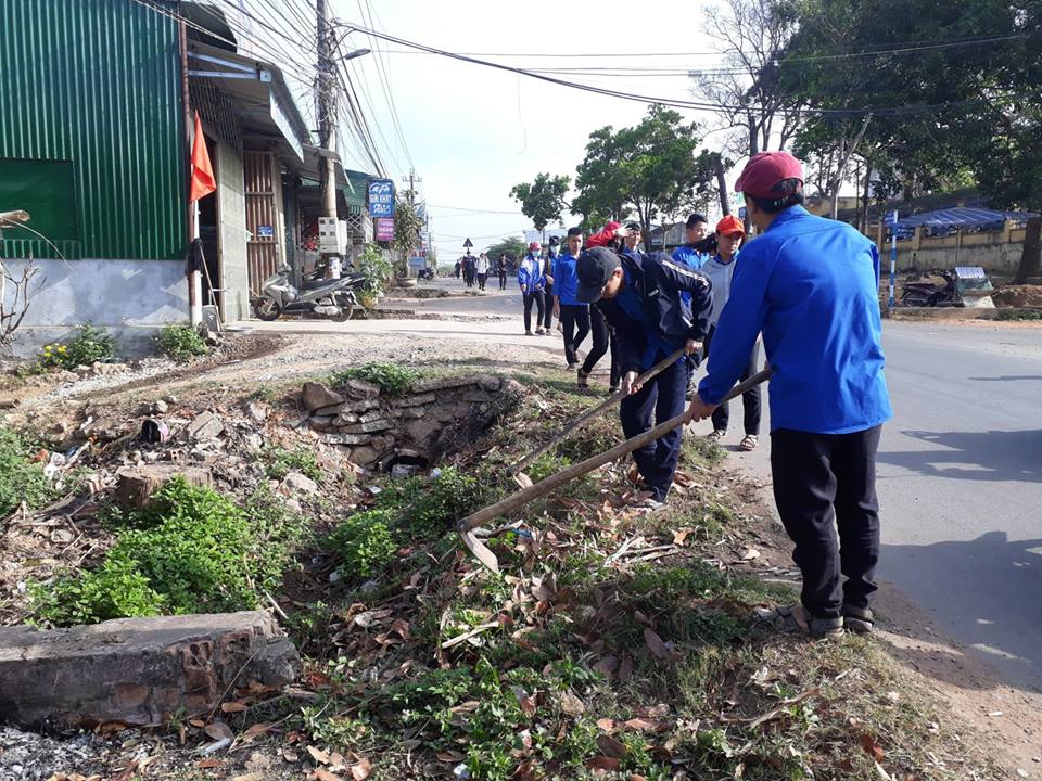 Huyện Ea Kar: Tổ chức ra quân Tháng Thanh niên năm 2018