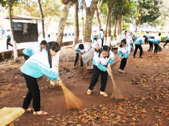 Giáo dục học sinh bảo vệ môi trường