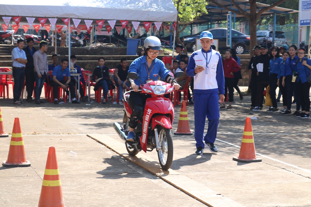 Ngày hội Thanh niên với văn hóa giao thông và truyền thông trực tiếp phòng, chống tác hại thuốc lá năm 2018