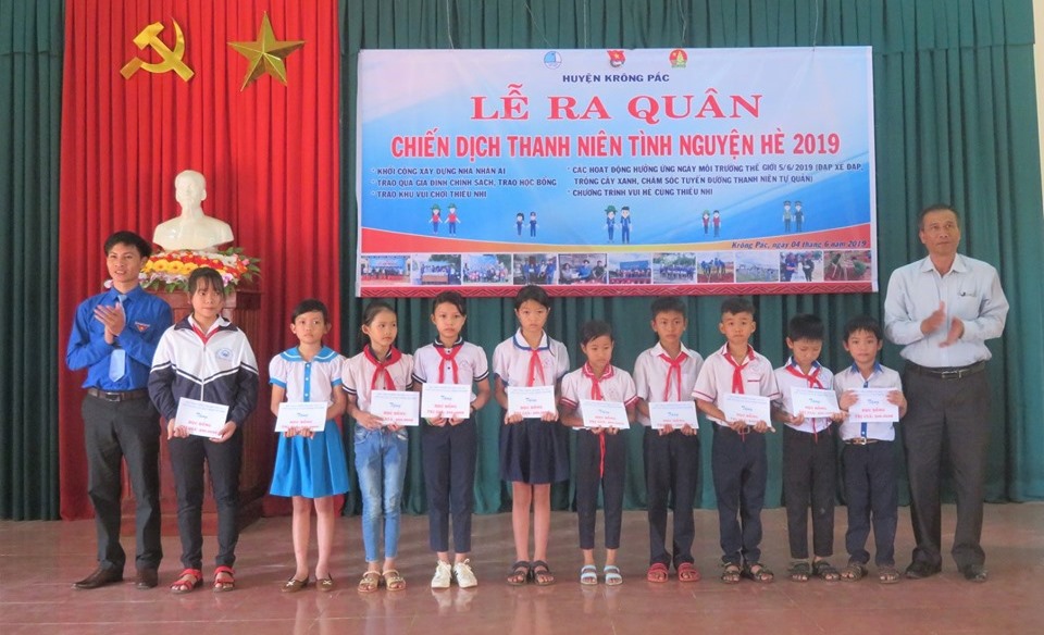 Huyện Krông Pắc ra quân Chiến dịch Thanh niên tình nguyện hè năm 2019