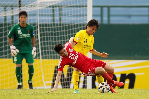 Công Vinh 'nổ súng', B.Bình Dương thắng trận chia tay AFC Champions League