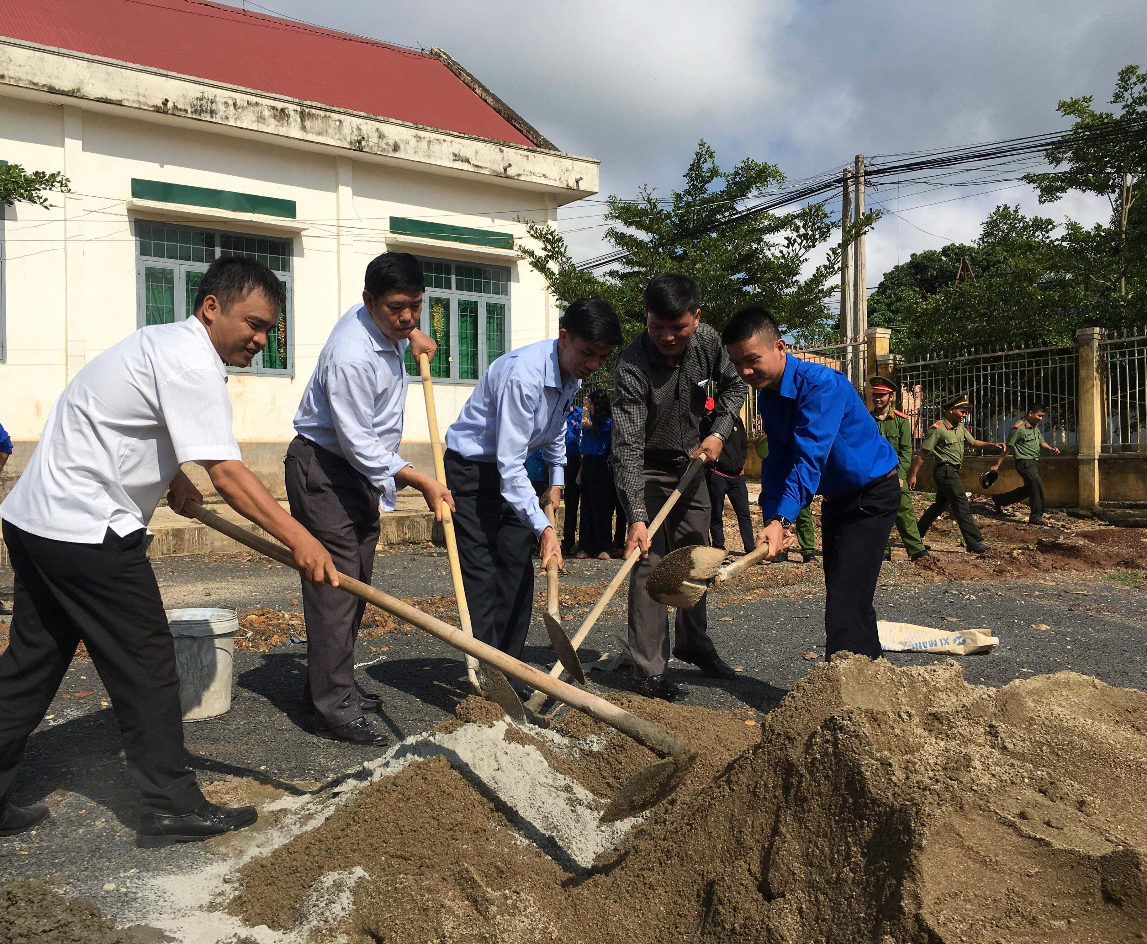 Huyện Krông Ana: Ra quân hoạt động hè và Chiến dịch Thanh niên tình nguyện hè năm 2019