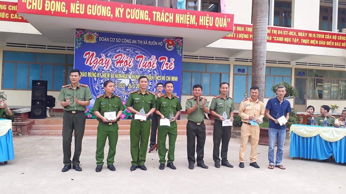 Đoàn thanh niên Công an Thị xã Buôn Hồ tổ chức “Ngày hội tuổi trẻ” kỷ niệm 88 năm ngày thành lập Đoàn