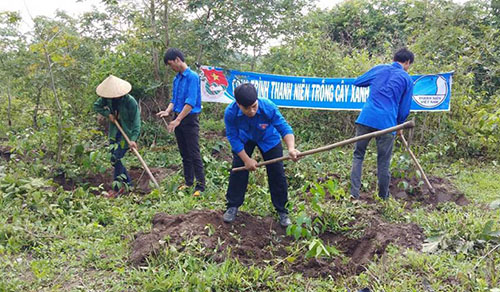 Huyện Cư Kuin: Ra quân Chiến dịch Thanh niên tình nguyện hè năm 2018