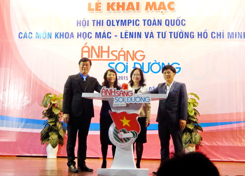 Khai mạc Hội thi “Ánh sáng soi đường” năm 2015 