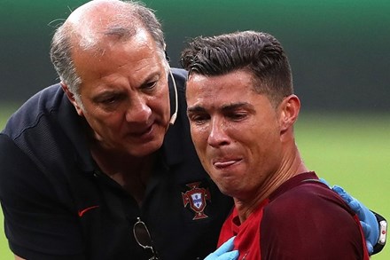 Bản tin EURO: Thiếu động lực, Pháp gục ngã dù Bồ không có Ronaldo