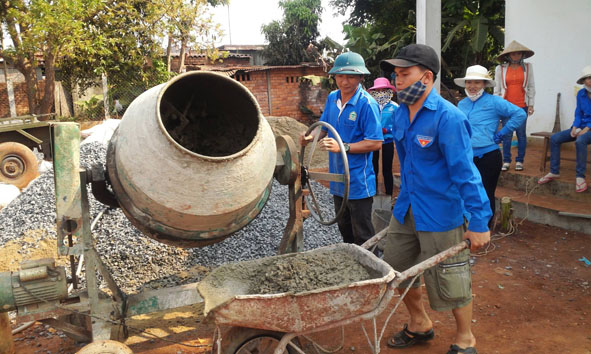 Tuổi trẻ huyện Krông Búk thi đua học tập và làm theo lời Bác