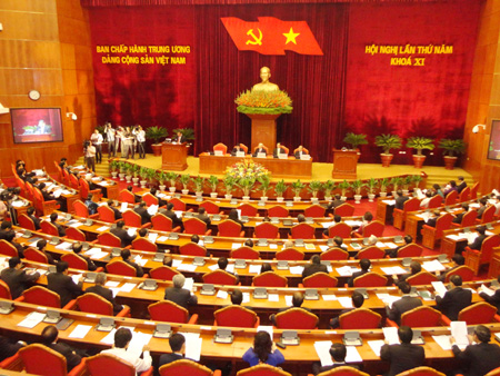 Gần 300 thanh niên tham gia hưởng ứng giờ trái đất 2012