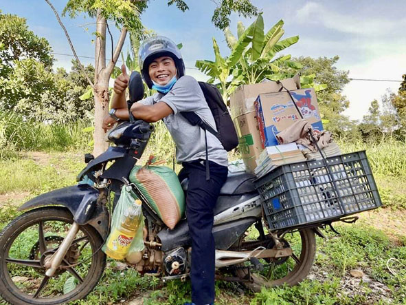 Người trao sách cũ trước thềm năm học mới