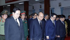 Thủ tướng Nguyễn Xuân Phúc dự quốc tang Đại tướng Lào