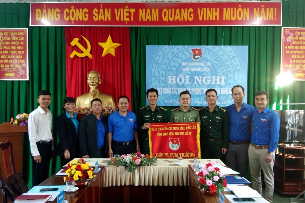 Cụm thi đua số IV thực hiện hiệu quả chủ đề "Năm thanh niên tình nguyện"