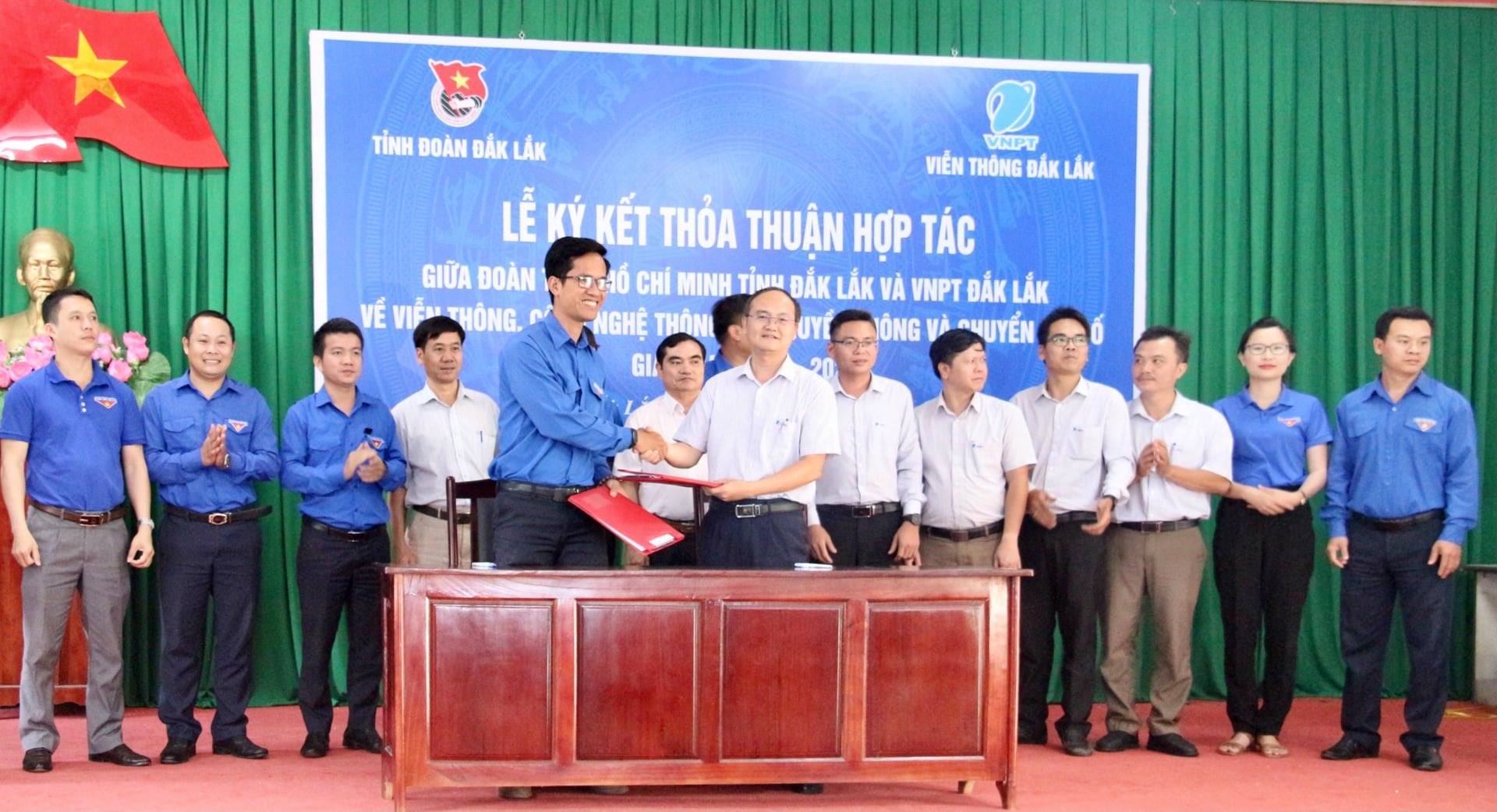 TỈNH ĐOÀN ĐẮK LẮK VÀ VNPT ĐẮK LẮK KÝ KẾT THỎA THUẬN HỢP TÁC GIAI ĐOẠN 2021 - 2025