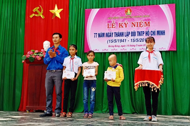 Hội đồng Đội huyện Krông Bông kỷ niệm 77 năm Ngày thành lập Đội TNTP Hồ Chí Minh