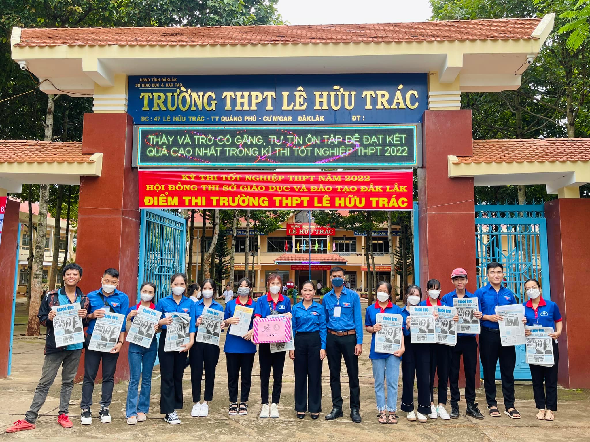 TIẾP SỨC MÙA THI 2022: HÃY TỰ TIN – CHÚNG TÔI ĐI CÙNG BẠN