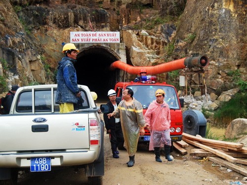 Vụ sập hầm thủy điện Đạ Dâng - Đạ Chomo: Huy động tổng lực cứu nạn