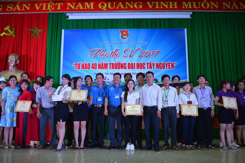 Đoàn trường Đại học Tây Nguyên sôi nổi tổ chức Cuộc thi SV'2017 với chủ đề "Tự hào 40 năm trường Đại học Tây Nguyên"