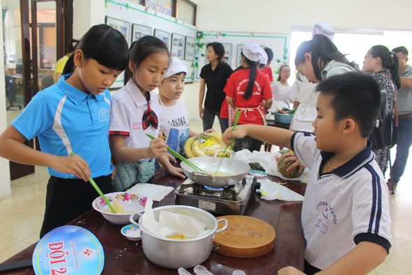 Phát triển kỹ năng xã hội cho thanh thiếu niên