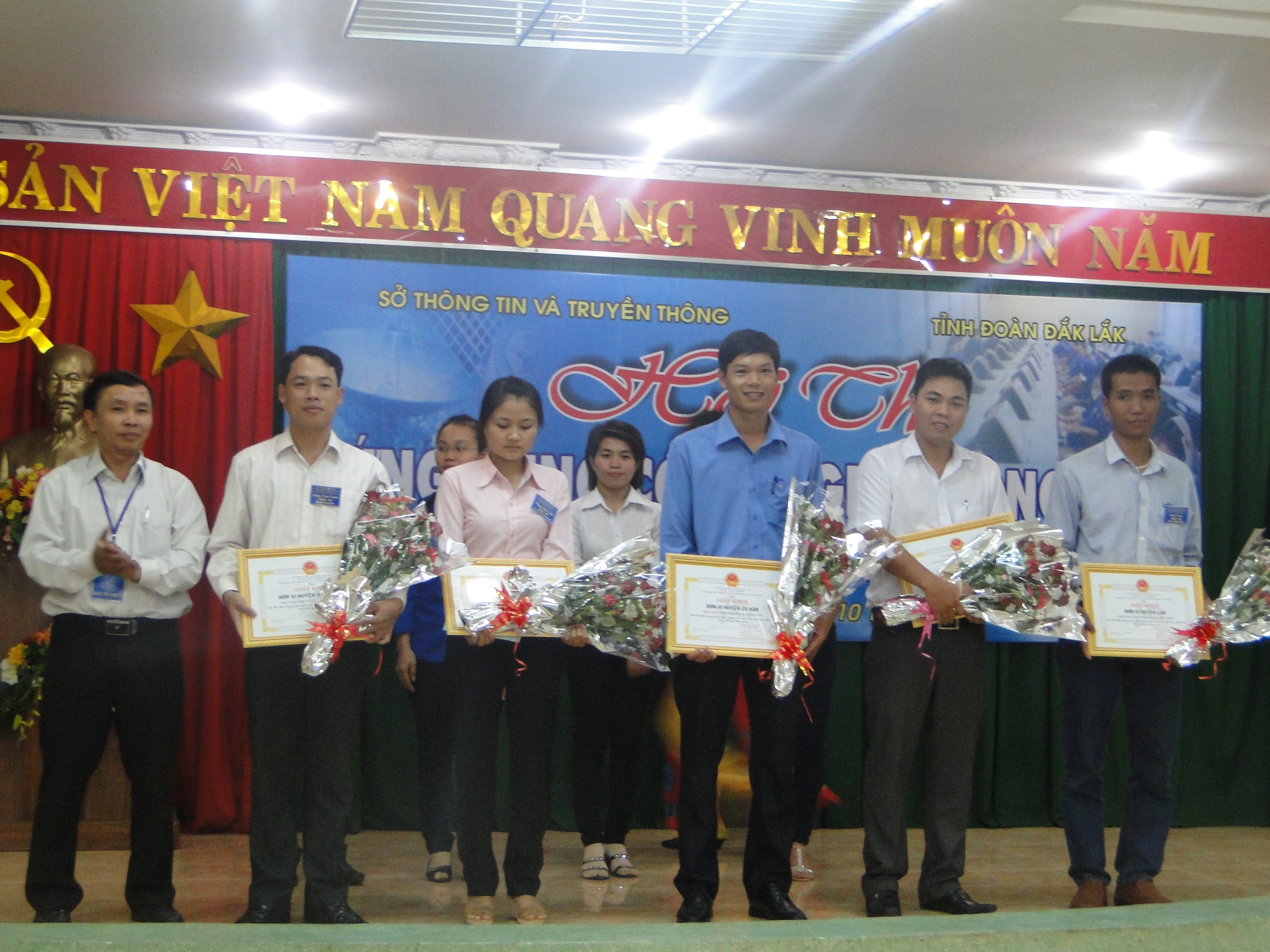 Hội thi “Ứng dụng công nghệ thông tin trong cán bộ công chức trẻ” tỉnh Đắk Lắk năm 2014