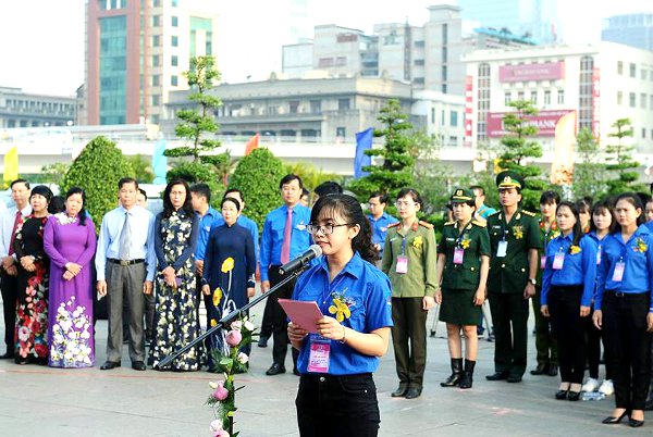 Học tập và làm theo lời Bác là lẽ sống đẹp của tuổi trẻ Việt Nam 