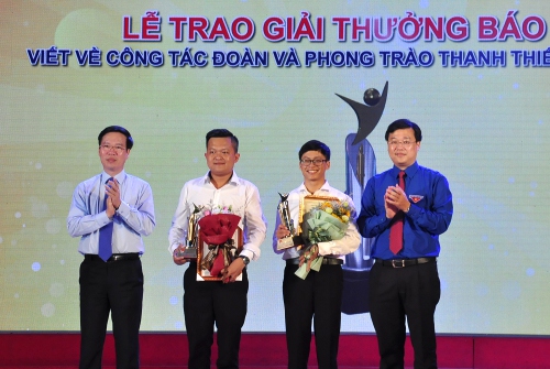 Tổng kết, trao giải thưởng “Báo chí viết về công tác Đoàn và phong trào TTN” năm 2017 