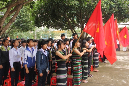 Lễ khai giảng năm học 2015 - 2016 ngắn gọn, ý nghĩa, tiết kiệm