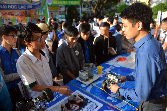 Đề thi THPT quốc gia 2018 sẽ tăng số câu hỏi phân hóa