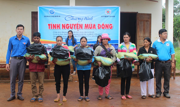 Ấm áp mùa đông tình nguyện