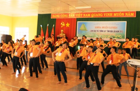  BẾ MẠC KHÓA HUẤN LUYỆN LÃNH ĐẠO TRẺ TƯƠNG LAI NĂM 2013