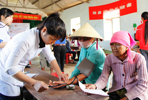 NĂM THANH NIÊN TÌNH NGUYỆN 2014: PHÁT HUY VAI TRÒ XUNG KÍCH CỦA TUỔI TRẺ TRONG THỜI KỲ MỚI