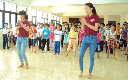 70 HỌC SINH TIỂU HỌC, TRUNG HỌC CƠ SỞ THAM GIA CHƯƠNG TRÌNH "MỘT NGÀY TRẢI NGHIỆM"