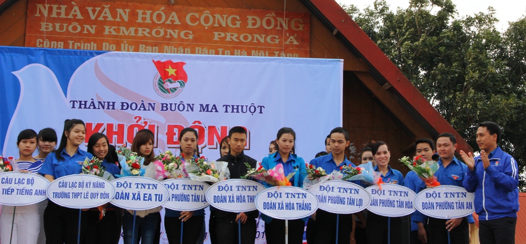 THÀNH ĐOÀN BUÔN MA THUỘT: KHỞI ĐỘNG "NĂM THANH NIÊN TÌNH NGUYỆN 2014"